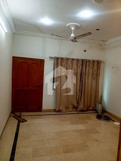 uper portion For rent 3 Bed 3 Bath TV lounge DD servent room bath kitchen