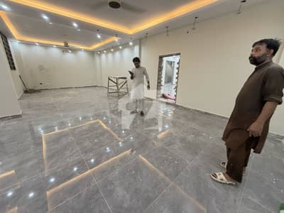 سیٹیلائیٹ ٹاؤن راولپنڈی میں 6 مرلہ Studio دفتر 2.0 لاکھ میں کرایہ پر دستیاب ہے۔ سیٹیلائیٹ ٹاؤن راولپنڈی میں 6 مرلہ Studio دفتر 2.0 لاکھ میں کرایہ پر دستیاب ہے۔