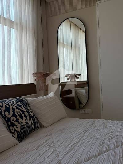 Luxurious 3 Bedrooms Apartment For Sale In THE VIEWS EMAAR Luxurious 3 Bedrooms Apartment For Sale In THE VIEWS EMAAR
