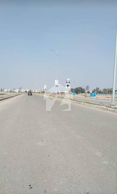 Beautiful Corner And Facing Park Plot Available Gor Sale L-336