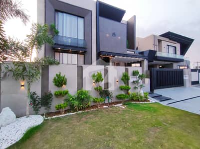 Outclass Location 1 Kanal Modern Luxury Design Bungalow 5 Bedrooms For Sale In Dha Phase 7 Lahore