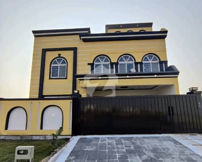 Your Dream 10 Marla House Is Available In E-17/3