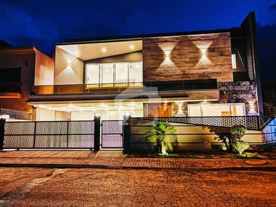 Beautiful Brand New 25 Marla Ground Portion For Rent On Prime Location Beautiful Brand New 25 Marla Ground Portion For Rent On Prime Location