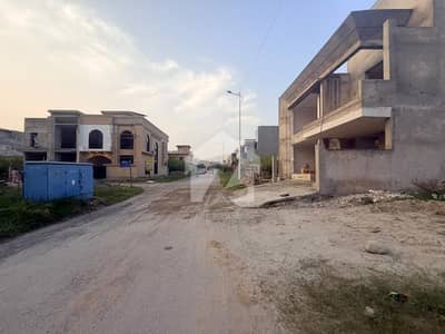 2275 Square Feet Residential Plot In B-17 For sale At Good Location