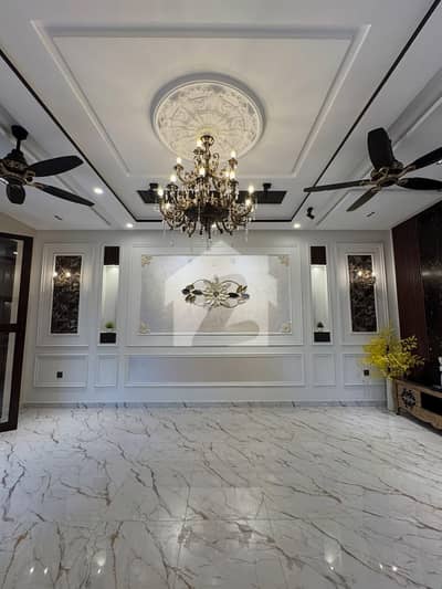 2 KANAL FarM HOUSE IS AVAILABLE FOR SALE