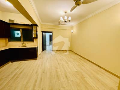 F-11 Markaz Luxury 2 Bedroom Unfurnished Apartment Available for Rent