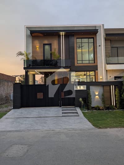 M3-A Modern Brand New House On A Ideal Location