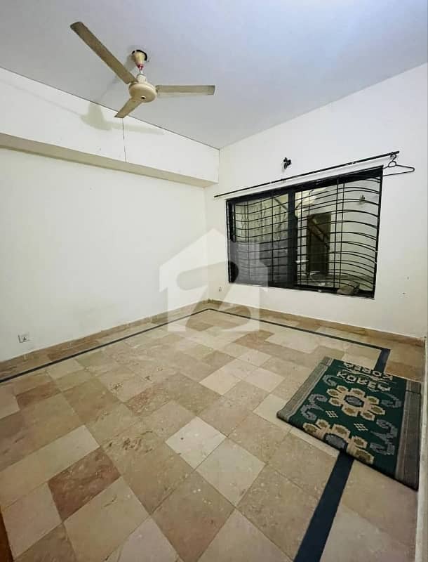 G-13 35x70 Ground Portion Available For Rent G-13 35x70 Ground Portion Available For Rent