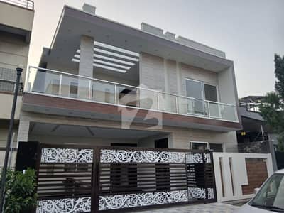جناح گارڈنز فیز 1 جناح گارڈنز,ایف ای سی ایچ ایس,اسلام آباد میں 4 کمروں کا 10 مرلہ مکان 4.5 کروڑ میں برائے فروخت۔ جناح گارڈنز فیز 1 جناح گارڈنز,ایف ای سی ایچ ایس,اسلام آباد میں 4 کمروں کا 10 مرلہ مکان 4.5 کروڑ میں برائے فروخت۔