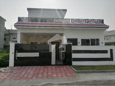 جناح گارڈنز ایف ای سی ایچ ایس,اسلام آباد میں 2 کمروں کا 7 مرلہ مکان 2.15 کروڑ میں برائے فروخت۔ جناح گارڈنز ایف ای سی ایچ ایس,اسلام آباد میں 2 کمروں کا 7 مرلہ مکان 2.15 کروڑ میں برائے فروخت۔