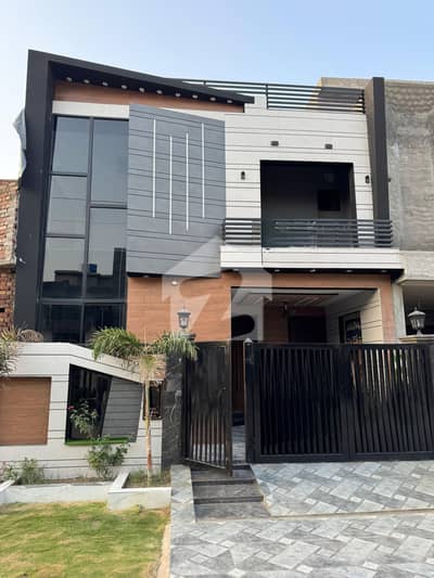 5 Marla brand new house for sale in park view city lhr 5 Marla brand new house for sale in park view city lhr