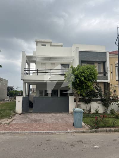 Bahria Enclave Islamabad Sector C1 10 Marla House With Basement For Rent Bahria Enclave Islamabad Sector C1 10 Marla House With Basement For Rent