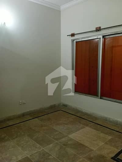 ای ۔ 11 اسلام آباد میں 3 کمروں کا 10 مرلہ زیریں پورشن 90.0 ہزار میں کرایہ پر دستیاب ہے۔ ای ۔ 11 اسلام آباد میں 3 کمروں کا 10 مرلہ زیریں پورشن 90.0 ہزار میں کرایہ پر دستیاب ہے۔