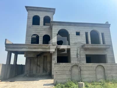 لیک سٹی میڈوز لاہور میں 10 مرلہ Studio مکان 3.8 کروڑ میں برائے فروخت۔