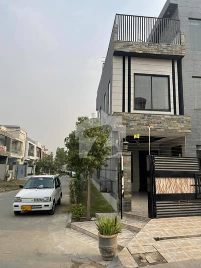 لیک سٹی - سیکٹر M7 - بلاک بی لیک سٹی ۔ سیکٹرایم ۔ 7,لیک سٹی,رائیونڈ روڈ,لاہور میں 4 کمروں کا 5 مرلہ مکان 1.1 لاکھ میں کرایہ پر دستیاب ہے۔ لیک سٹی - سیکٹر M7 - بلاک بی لیک سٹی ۔ سیکٹرایم ۔ 7,لیک سٹی,رائیونڈ روڈ,لاہور میں 4 کمروں کا 5 مرلہ مکان 1.1 لاکھ میں کرایہ پر دستیاب ہے۔