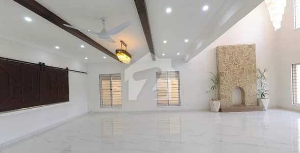1 Kanal House In D-12/4 For sale