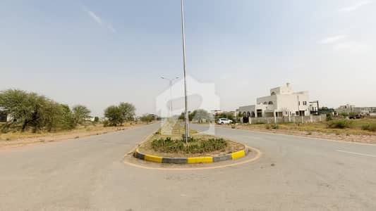 ڈی ۔ 12/2 ڈی ۔ 12,اسلام آباد میں 1 کنال رہائشی پلاٹ 14.75 کروڑ میں برائے فروخت۔