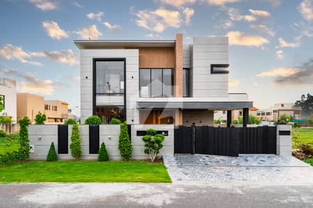 ONE KANAL BEAUTIFUL MODEERN DESIGN BUNGALOW BRAND NEW FOR SALE AT TOP LOCATION ONE KANAL BEAUTIFUL MODEERN DESIGN BUNGALOW BRAND NEW FOR SALE AT TOP LOCATION