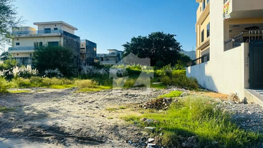 14 MARLA PLOT AT INVESTOR PRICE