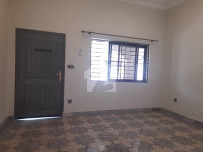 Spacious 2 Kanal House Available For Rent In F-8/4