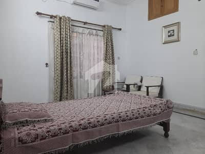 ایف ۔ 8/2 ایف ۔ 8,اسلام آباد میں 1 کمرے کا 1 مرلہ کمرہ 60.0 ہزار میں کرایہ پر دستیاب ہے۔