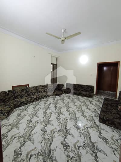 1 Kanal Brand New Upper Portion For Office and Residency at Ideal Location of Model Town Extension Lahore.