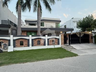 1 Kanal Fully Furnished House for Sale | DHA Lahore | Proper Double Unit | Full Basement | Separate Utilities | Near Main Road