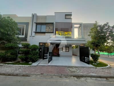 ٹاپ سٹی 1 - بلاک اے ٹاپ سٹی 1,اسلام آباد میں 5 کمروں کا 10 مرلہ مکان 4.9 کروڑ میں برائے فروخت۔ ٹاپ سٹی 1 - بلاک اے ٹاپ سٹی 1,اسلام آباد میں 5 کمروں کا 10 مرلہ مکان 4.9 کروڑ میں برائے فروخت۔