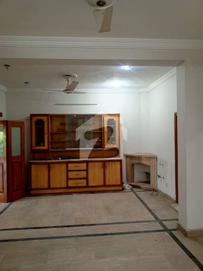 Big 3 Bed Upper Portion 40x80 - Drawing Dining + Terrace