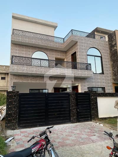 Investor Rate 8 Marla 30x60 House Available For Sale B-17 Islamabad E Block