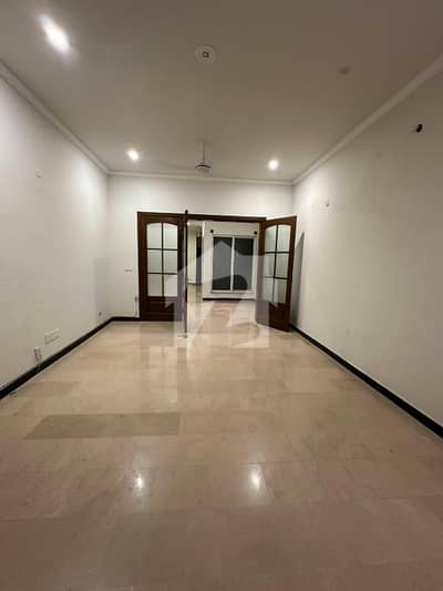 14 Marla Portion For Rent In D 12