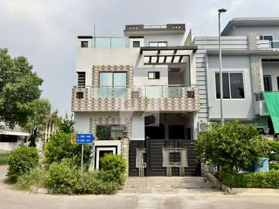 5 Marla Slightly Used Corner House For Sale in DD Block, Citi Housing Gujranwala 5 Marla Slightly Used Corner House For Sale in DD Block, Citi Housing Gujranwala