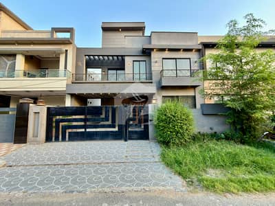 10 Marla Slightly Used Park Facing House For Sale | Citi Housing Gujranwala 10 Marla Slightly Used Park Facing House For Sale | Citi Housing Gujranwala