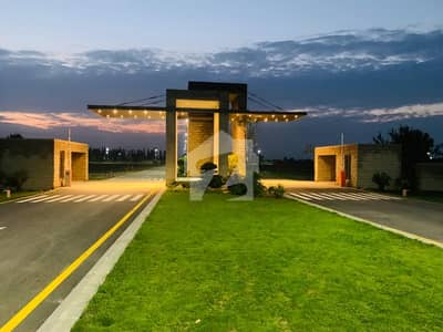 7 Marla East Open Plot For Sale