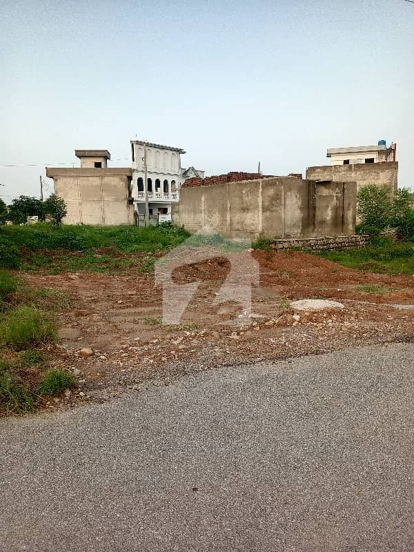 Very Beautiful Location Near Adyala Road Very Beautiful Location Near Adyala Road