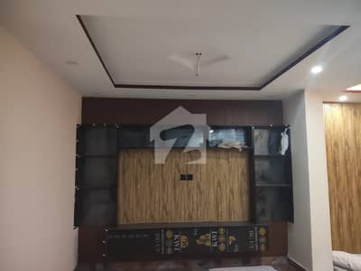 سبزہ زار سکیم لاہور میں 5 کمروں کا 10 مرلہ مکان 1.75 لاکھ میں کرایہ پر دستیاب ہے۔