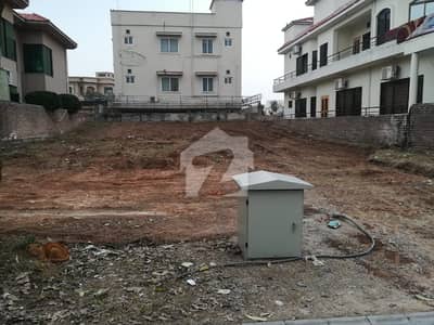 1 Kanal Service Road Plot for Sale in DHA Phase 1, Sector A | Prime Location