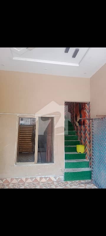 ٹیک ٹاؤن ٹی این ٹی کالونی ستیانہ روڈ,فیصل آباد میں 3 کمروں کا 3 مرلہ مکان 85.0 لاکھ میں برائے فروخت۔