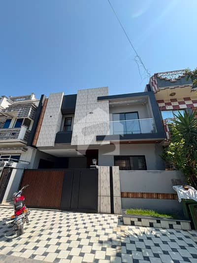 07 Marla (30x60) Brand New Designer House For Sale In G-13/2 Islamabad