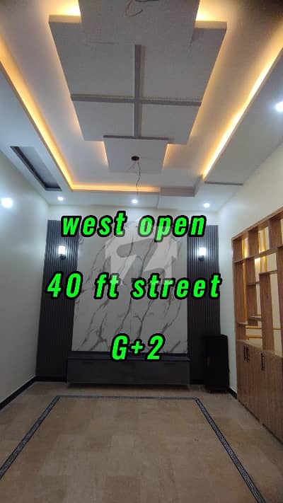 G+2 ,,40 Ft Street Fasing