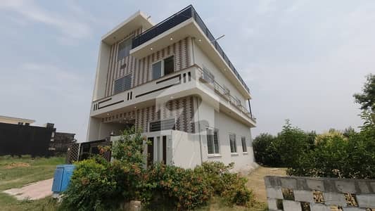Highly-Desirable House Available In MPCHS - Block F For Sale