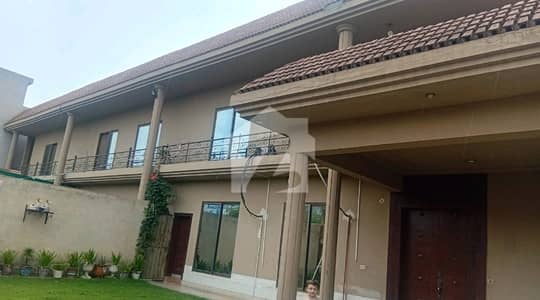 Idyllic Corner House Available In Green Huts For sale