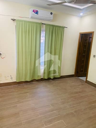 9 Marla Upper Portion For Rent In G-14/4 Islamabad