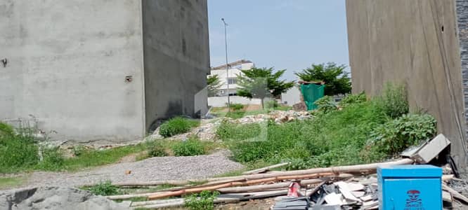ڈی ایچ اے ڈیفینس فیز 5 ڈی ایچ اے ڈیفینس,اسلام آباد میں 6 مرلہ کمرشل پلاٹ 9.5 کروڑ میں برائے فروخت۔ ڈی ایچ اے ڈیفینس فیز 5 ڈی ایچ اے ڈیفینس,اسلام آباد میں 6 مرلہ کمرشل پلاٹ 9.5 کروڑ میں برائے فروخت۔