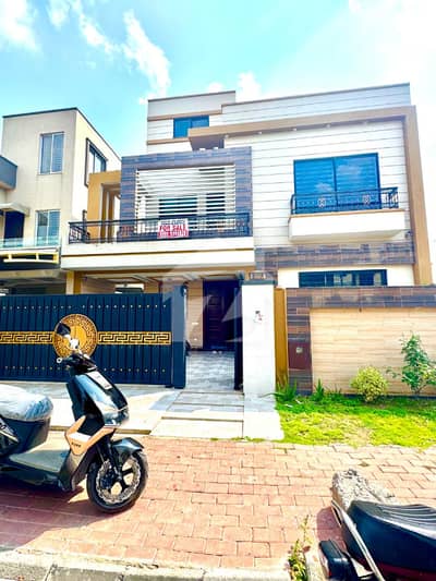 10 Marla House For Sale In Johar Block , Nearby Commercial Market, School, Mosque And Health Care Canter
