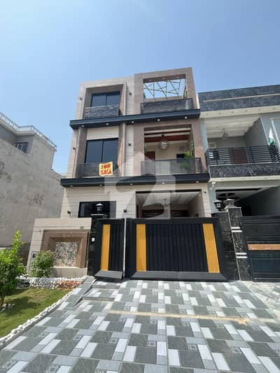 Brand New 5 Marla House for Sale in Executive Block, Park View City, Lahore Brand New 5 Marla House for Sale in Executive Block, Park View City, Lahore