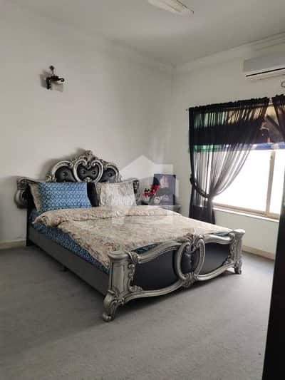 1 Kanal Upper Portion Available For Rent