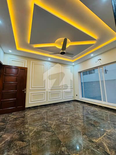 10 MARLA LUXURY HOUSE FOR SALE IN FAISAL TOWN BLOCK A
