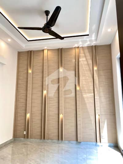 BRAND NEW 5 MARLA HOUSE FOR SALE IN DHA 9 TOWN BRAND NEW 5 MARLA HOUSE FOR SALE IN DHA 9 TOWN