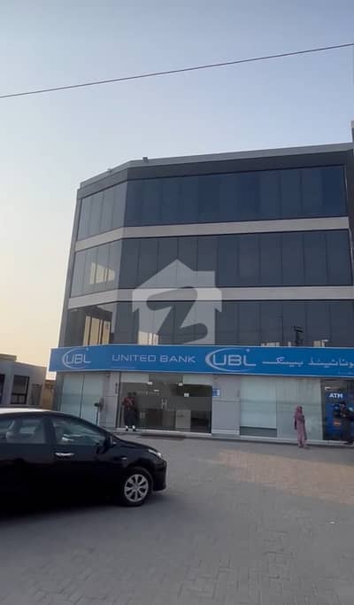 12 MARLA FIRST FLOOR AVAILABLE FOR RENT IN DEFENCE ROAD LAHORE Elevator Installed